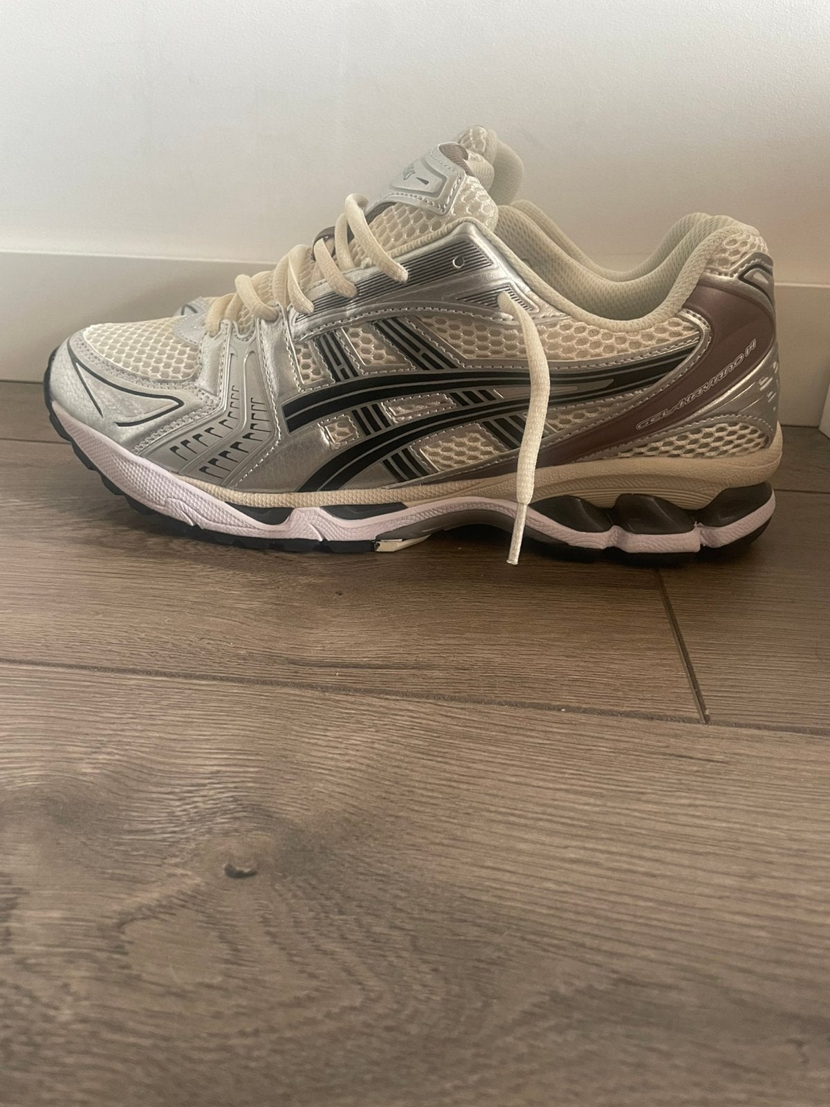 Asics gel kayano 14 maat 45, Wit, Ophalen of Verzenden, Asics, Sneakers of Gympen