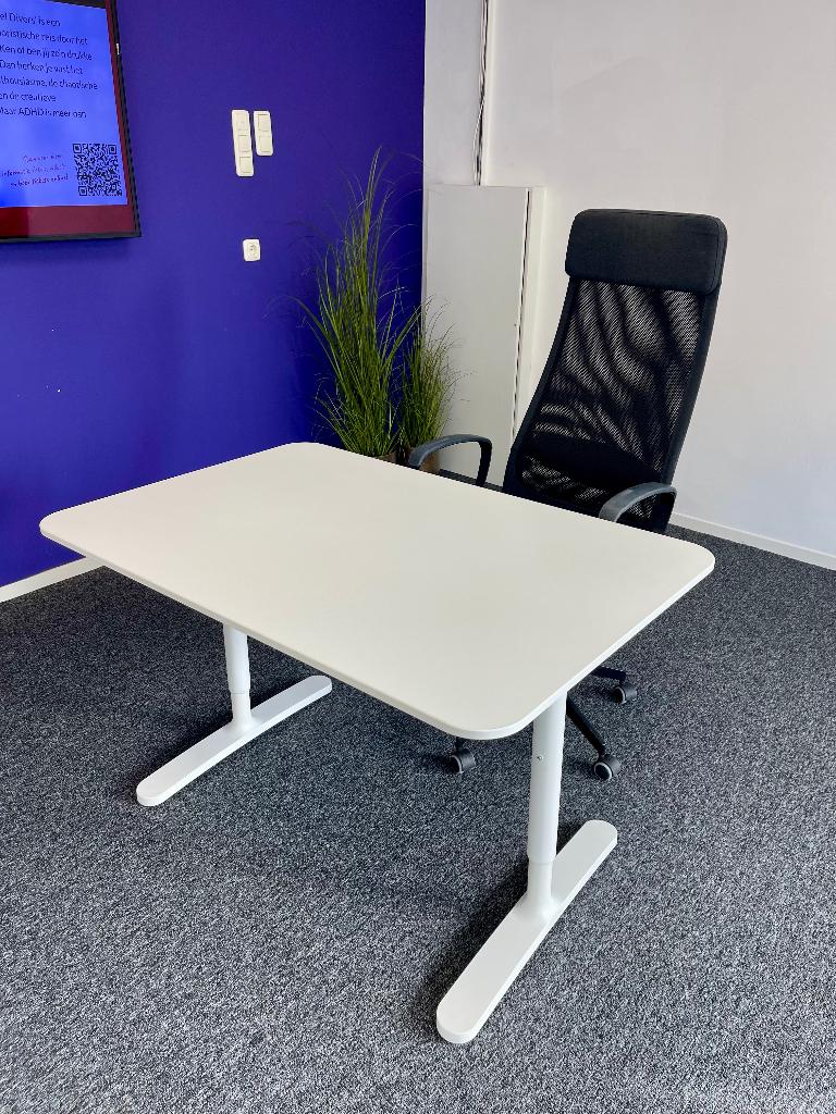 IKEA bureau Bekant wit – 120x80 – nette staat, Huis en Inrichting, Bureaus, Zo goed als nieuw, IKEA, Wit, Ophalen