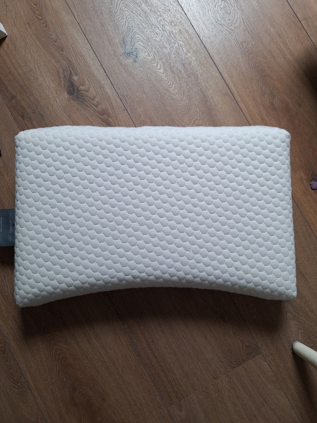 DIXXIUS 'the steady one' latex kussen 10 cm soft, Eenpersoons, Wit, Ophalen of Verzenden, Zo goed als nieuw