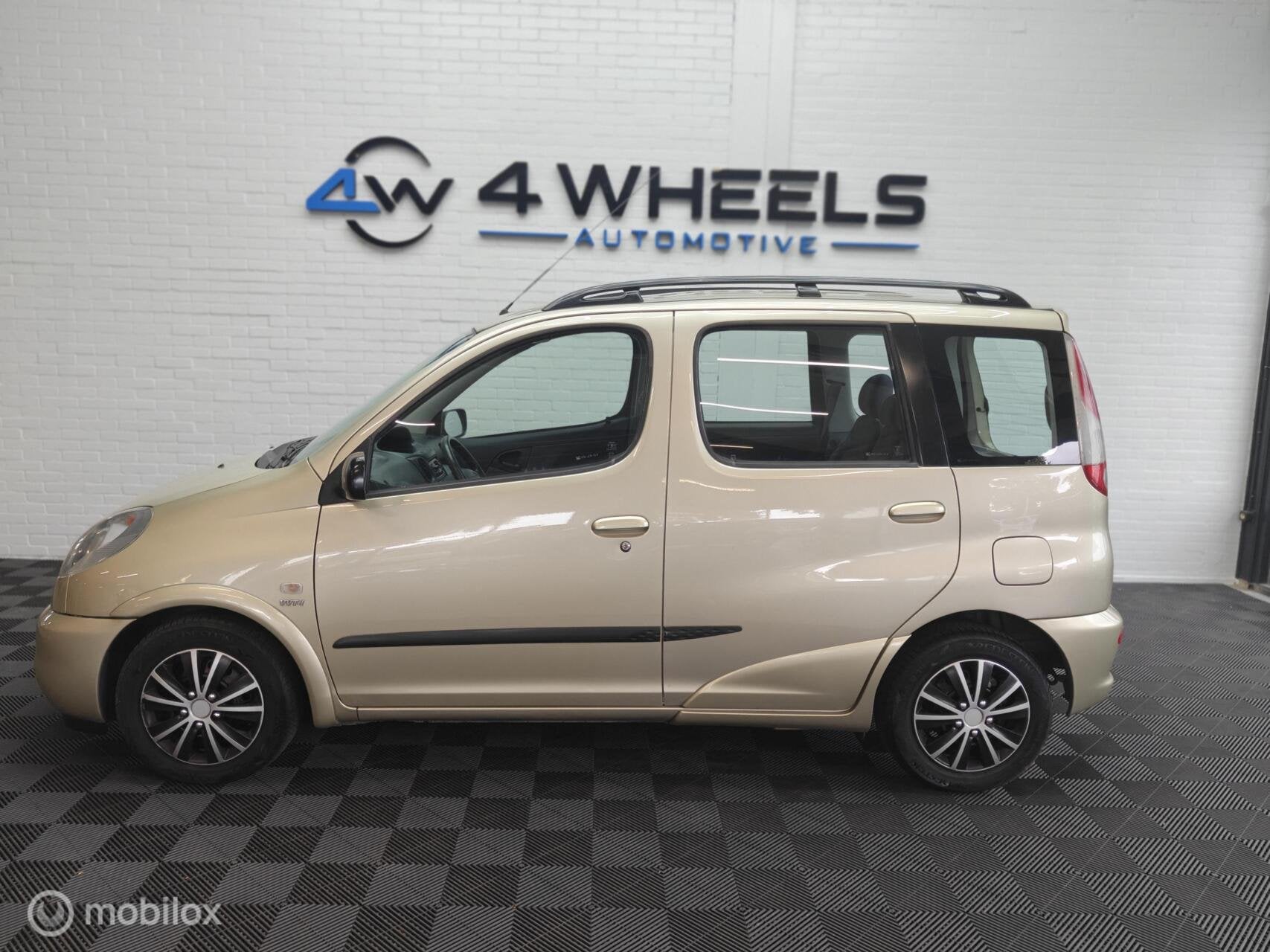 Toyota Yaris Verso 1.3-16V VVT-i Sol, Auto's, 1299 cc, 86 pk, 4 cilinders, 400 kg