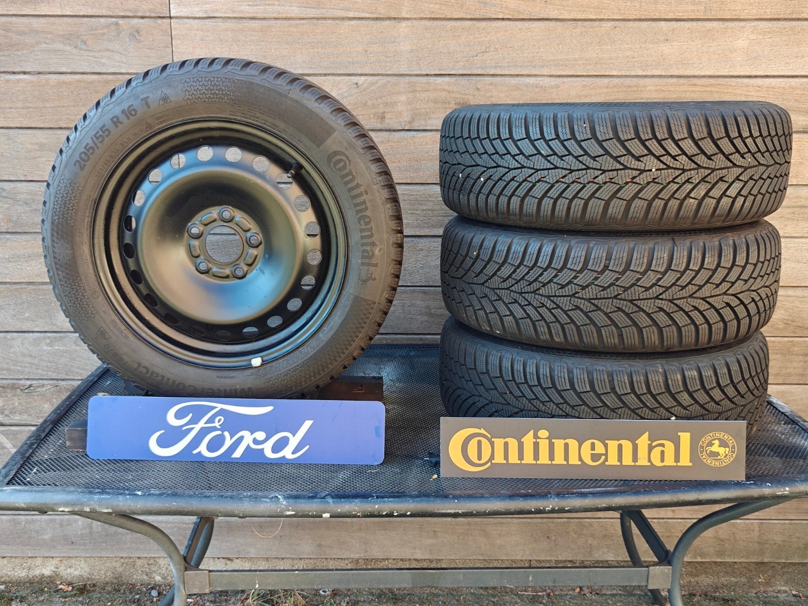 Als nieuw! Continental winterbanden voor Ford, Ophalen, 16 inch, Banden en Velgen, Nieuw