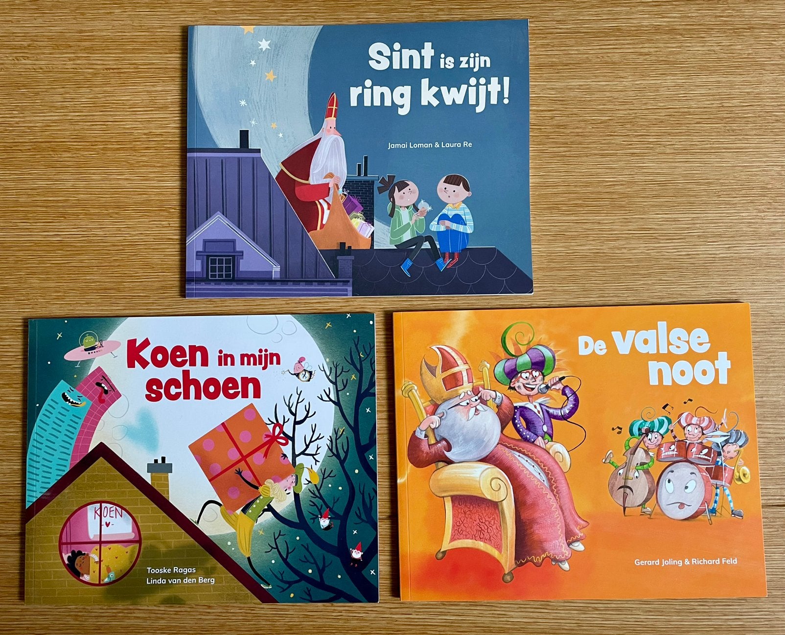 TE KOOP: 3 softcover Sinterklaasboekjes ZGAN, Ophalen of Verzenden, Zo goed als nieuw