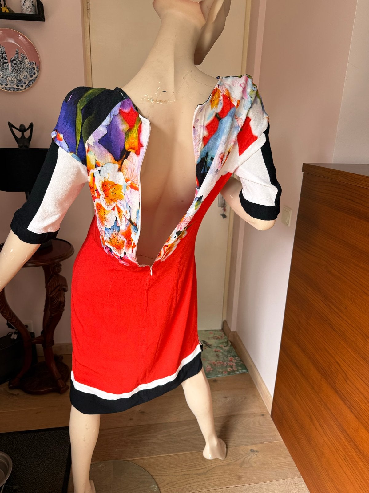 Roberto Cavalli Class Jurk - Rood met Bloemenprint, Kleding | Dames, Verzenden, Maat 42/44 (L), Zo goed als nieuw, Rood