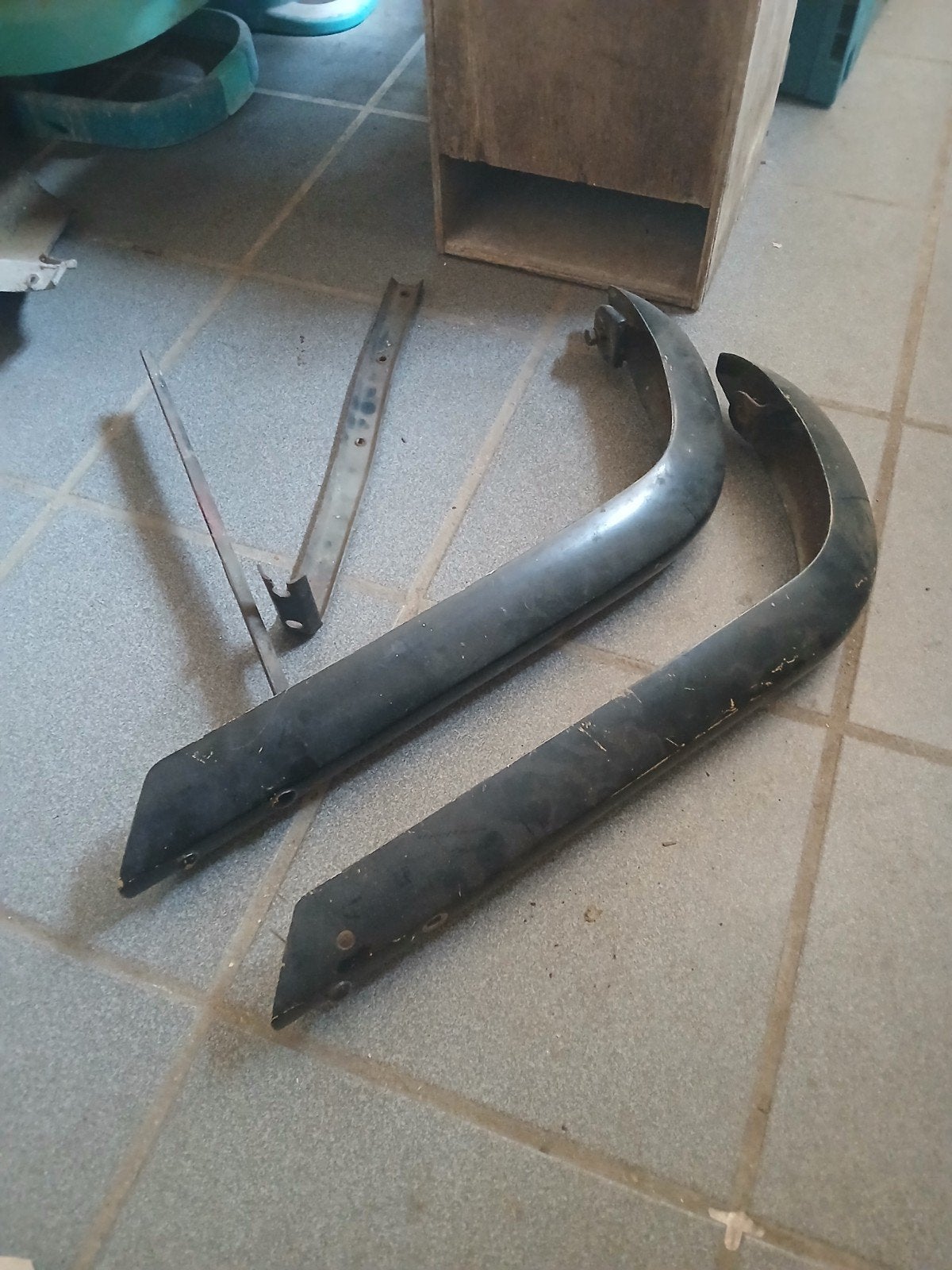 2 korte bumpers opel manta a, Auto-onderdelen, Ophalen of Verzenden, Opel