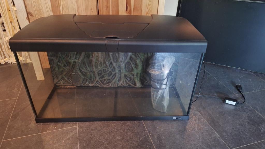 80 liter aqaurium, Ophalen, Zo goed als nieuw