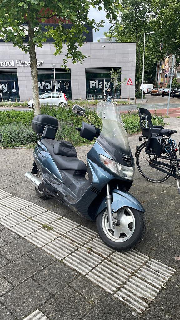 Suzuki Burgman 400, Ophalen of Verzenden, Zo goed als nieuw, Benzine, Overige modellen
