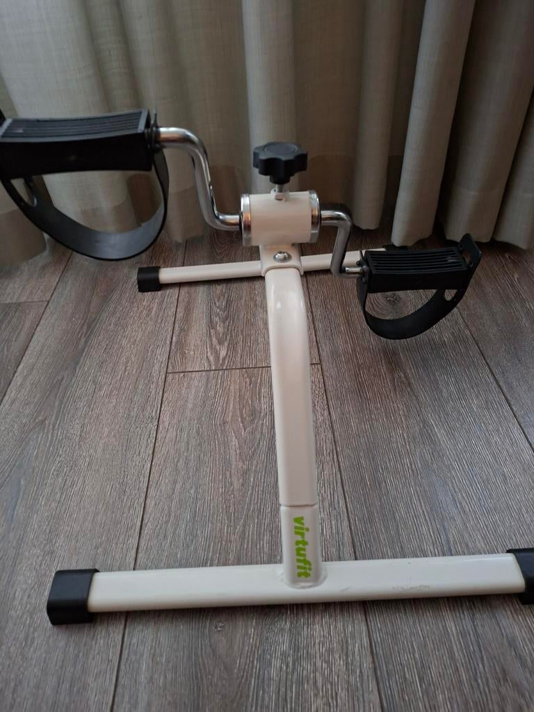 Virtufit stoelfiets, Ophalen, Zo goed als nieuw, Benen