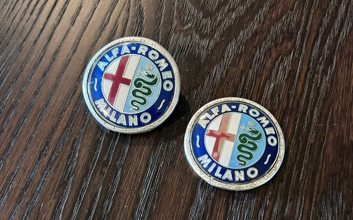 Alfa Romeo emblemen 62-74 Bellu, Ophalen of Verzenden, Gebruikt