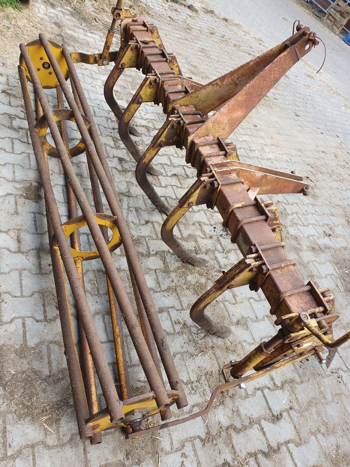 rumptstad cultivator met rol nwe beitels, Ophalen, Grondbewerking