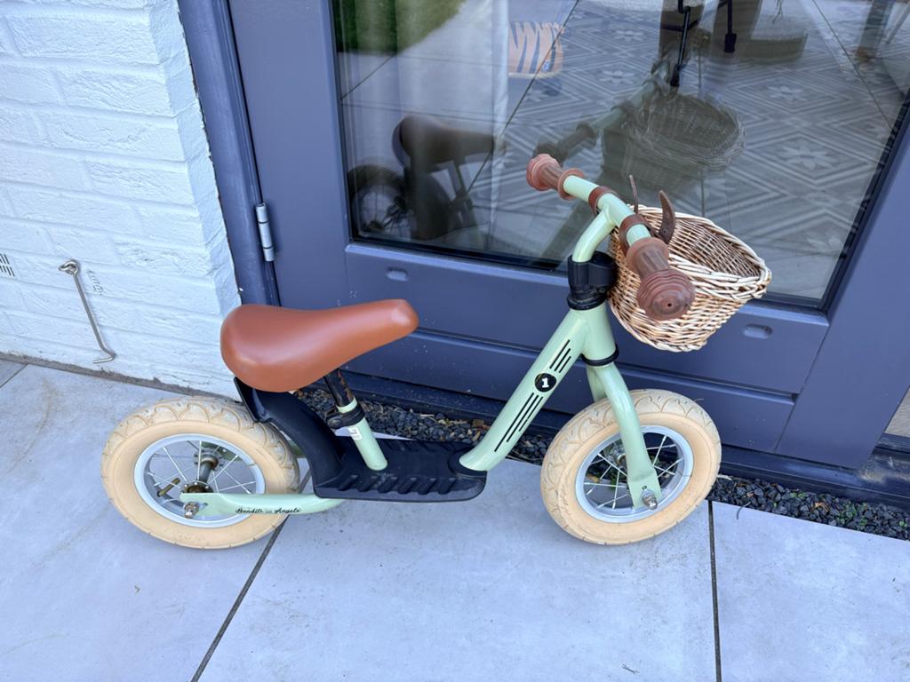 Kinderloopfiets met mandje, Fietsen en Brommers, Fietsen | Kinderfietsjes, Ophalen, Gebruikt, 16 tot 20 inch