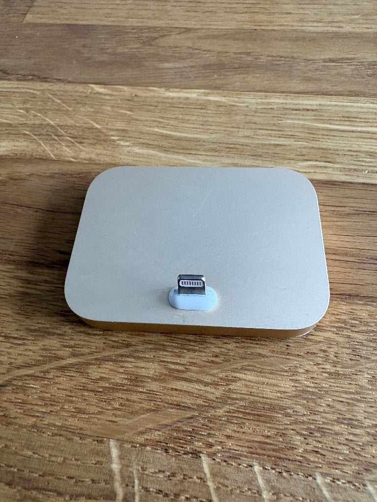 apple iphone lightning dock model A1717, Lightning, Oplaadstation, Zo goed als nieuw, Apple