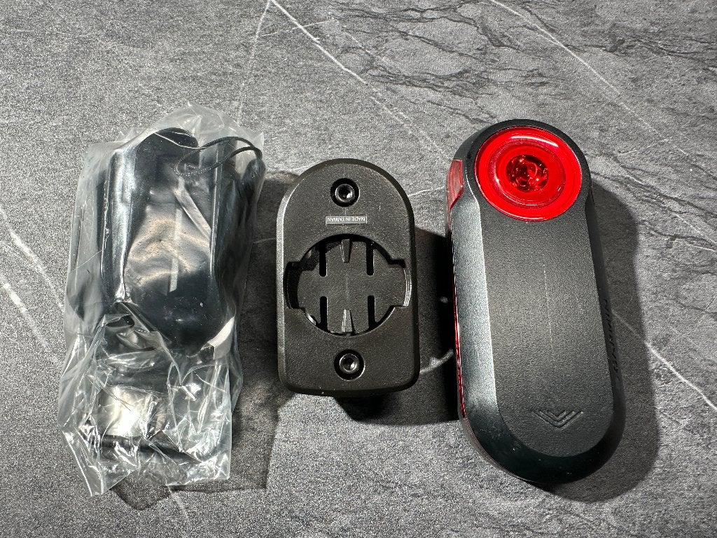 Garmin Varia RTL515 Radar Achterlicht + Extra Premium Mount, Achterlicht, Ophalen of Verzenden, Zo goed als nieuw, Oplaadbaar