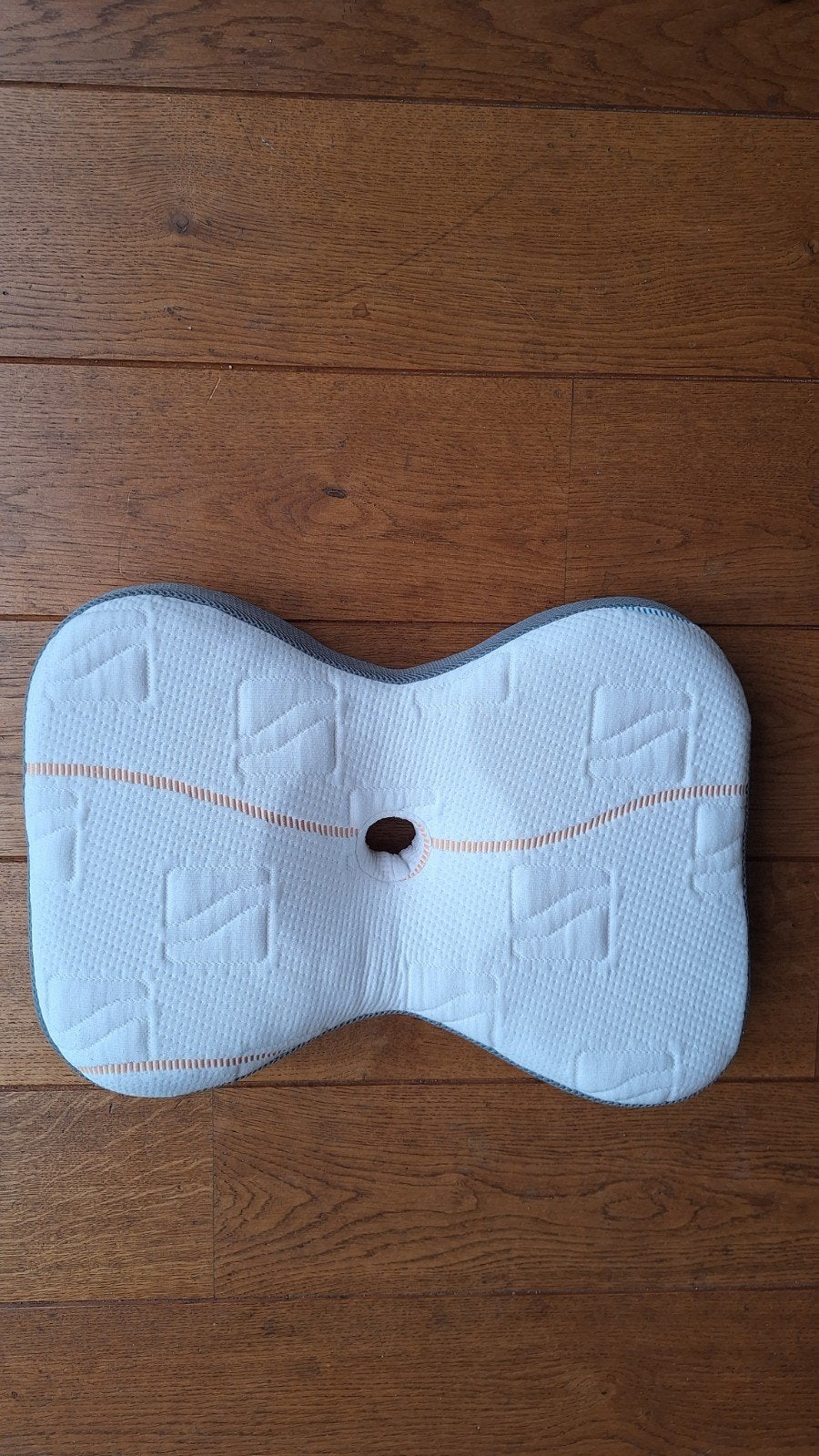 MLine Athletic Pillow, Huis en Inrichting, Slaapkamer | Beddengoed, Ophalen of Verzenden, Zo goed als nieuw, Eenpersoons, Kussen