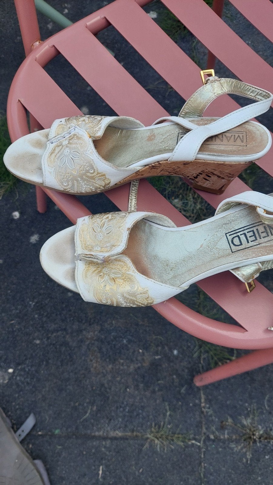 Manfield Sandalen met sleehak - Wit/Goud - Maat 38, Wit, Manfield, Gedragen, Sandalen of Muiltjes
