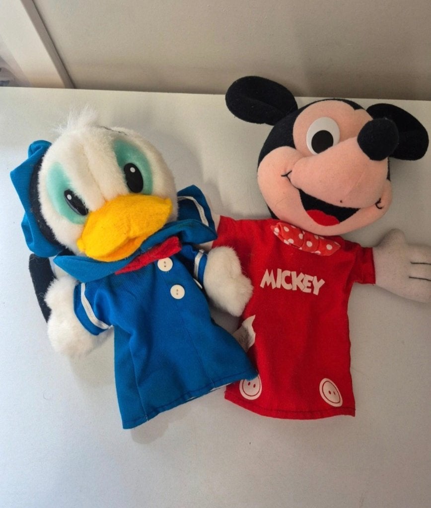 2 oude Disney handpoppen, Ophalen of Verzenden, Overige figuren, Gebruikt, Beeldje of Figuurtje