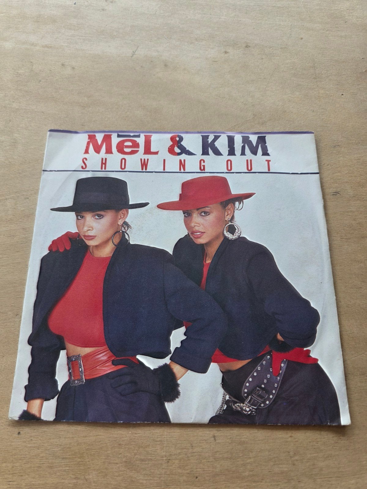 Mel & Kim - Showing out, Cd's en Dvd's, Vinyl Singles, Gebruikt, Pop, Overige typen, Beschermende buitenhoes, Fotohoes, Originele persing