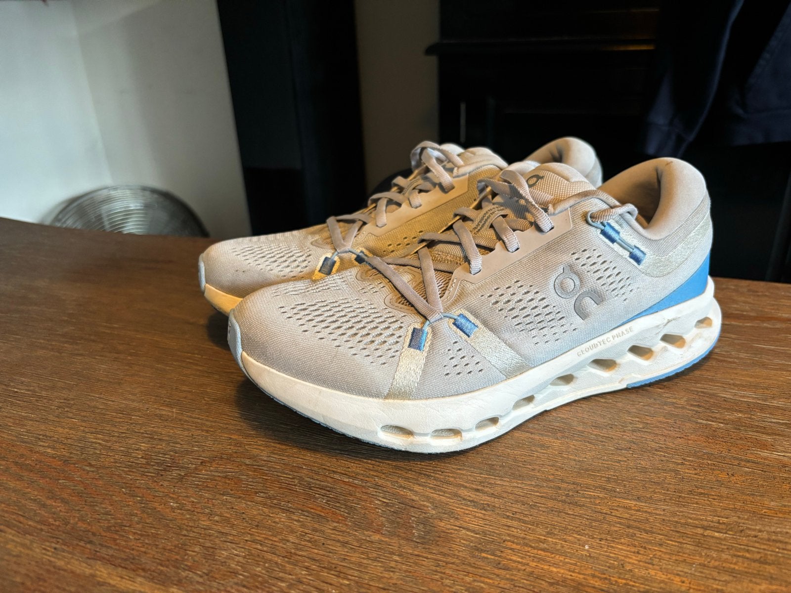 On Cloudsurfer 2 Hardloopschoenen - Maat 42,5, Overige merken, Hardloopschoenen, Ophalen of Verzenden, Zo goed als nieuw