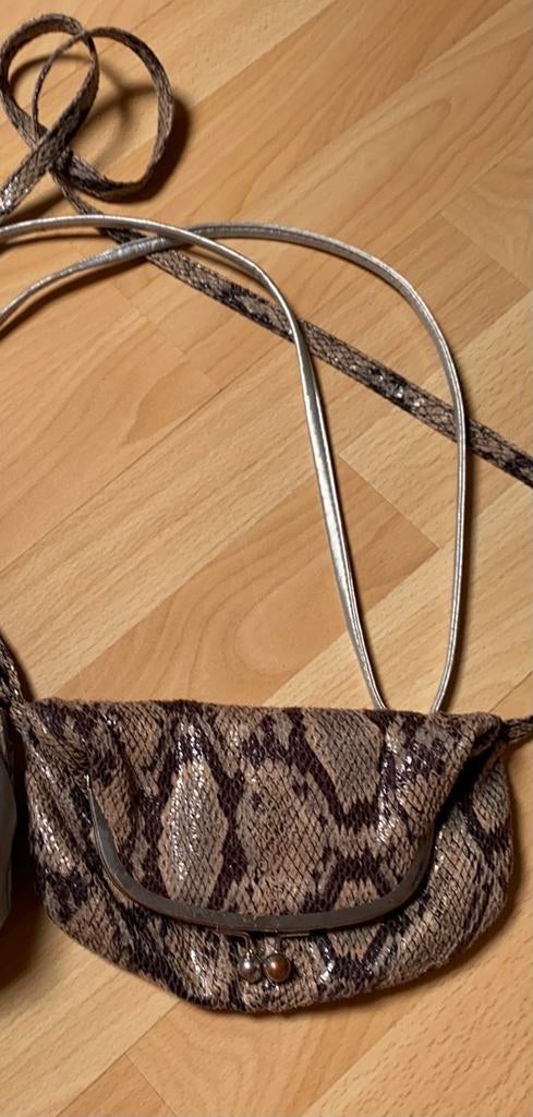 Schouder tas uitgaan stappen slangenprint met klip drukknoop, Ophalen of Verzenden, Zo goed als nieuw, Zwart