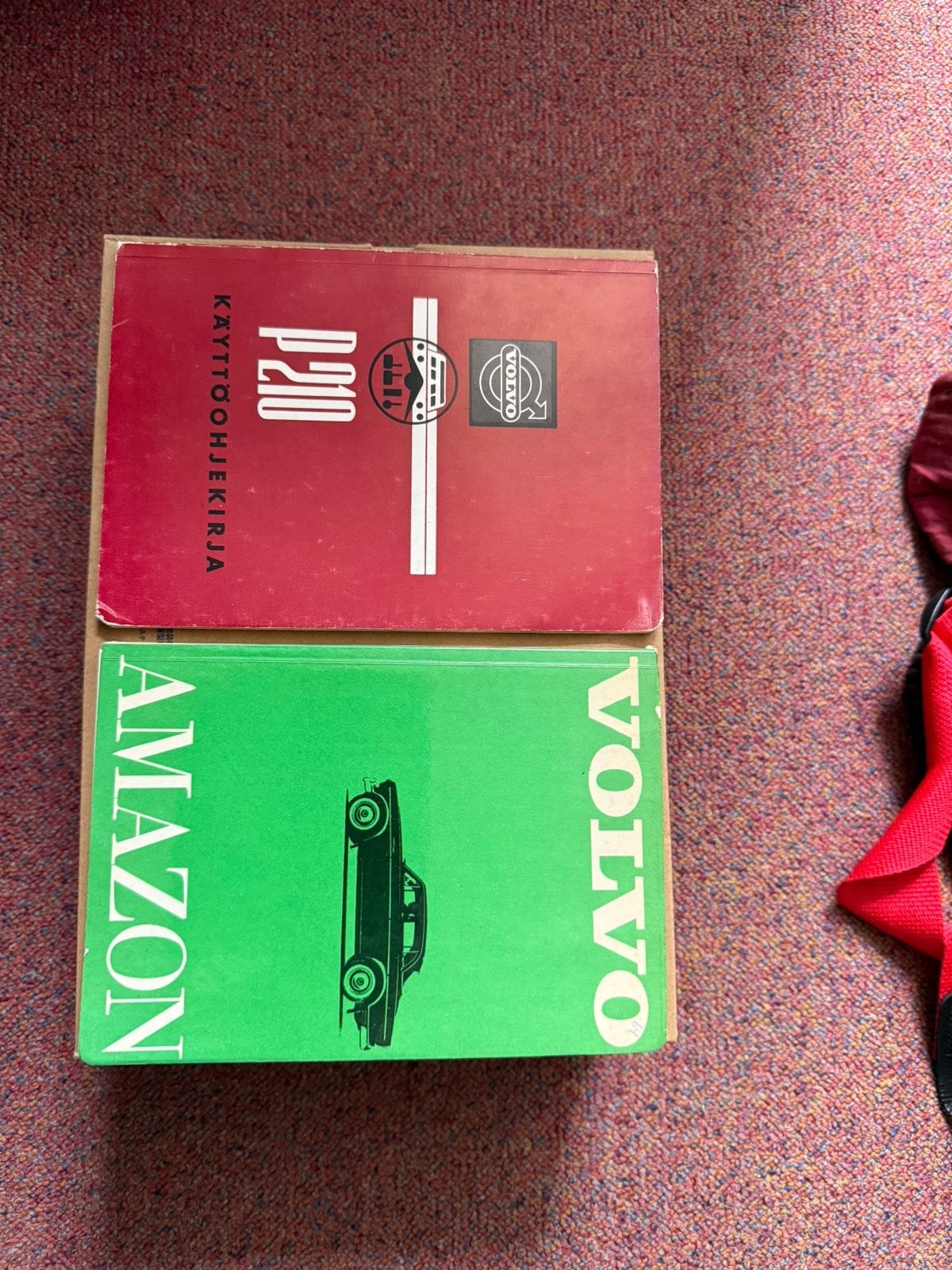 Volvo boekjes, Ophalen of Verzenden, Gelezen, Volvo