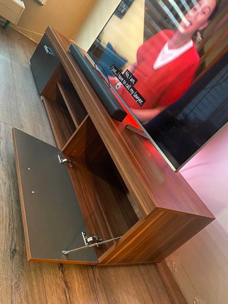 Tv meubel van Meubella, Ophalen, 150 tot 200 cm, Zo goed als nieuw, Minder dan 100 cm