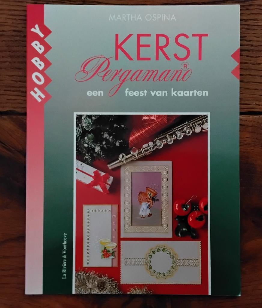 Kerst Pergamano - een feest van kaarten - Martha Ospina, Ophalen of Verzenden, Gelezen, Overige onderwerpen, Martha Ospina