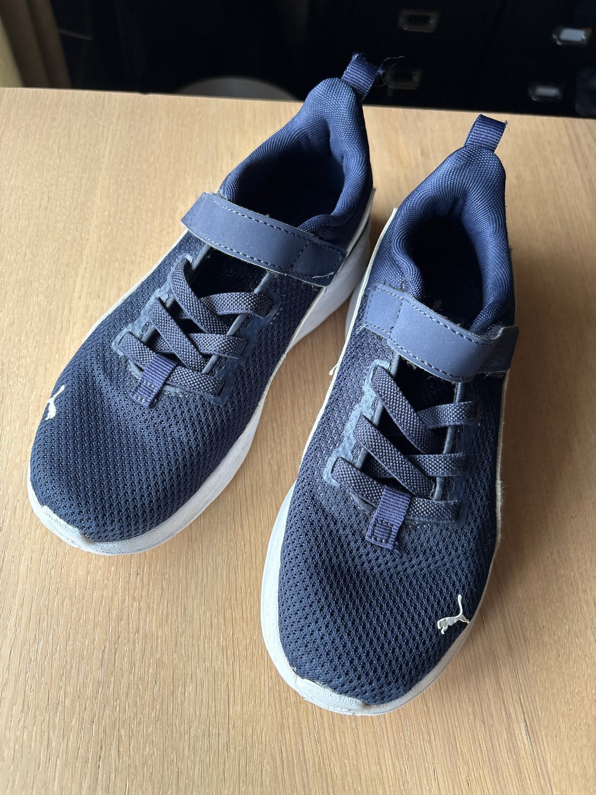 Puma schoentjes maat 34 blauw met klittenband, Ophalen, Zo goed als nieuw, Jongen of Meisje, Schoenen