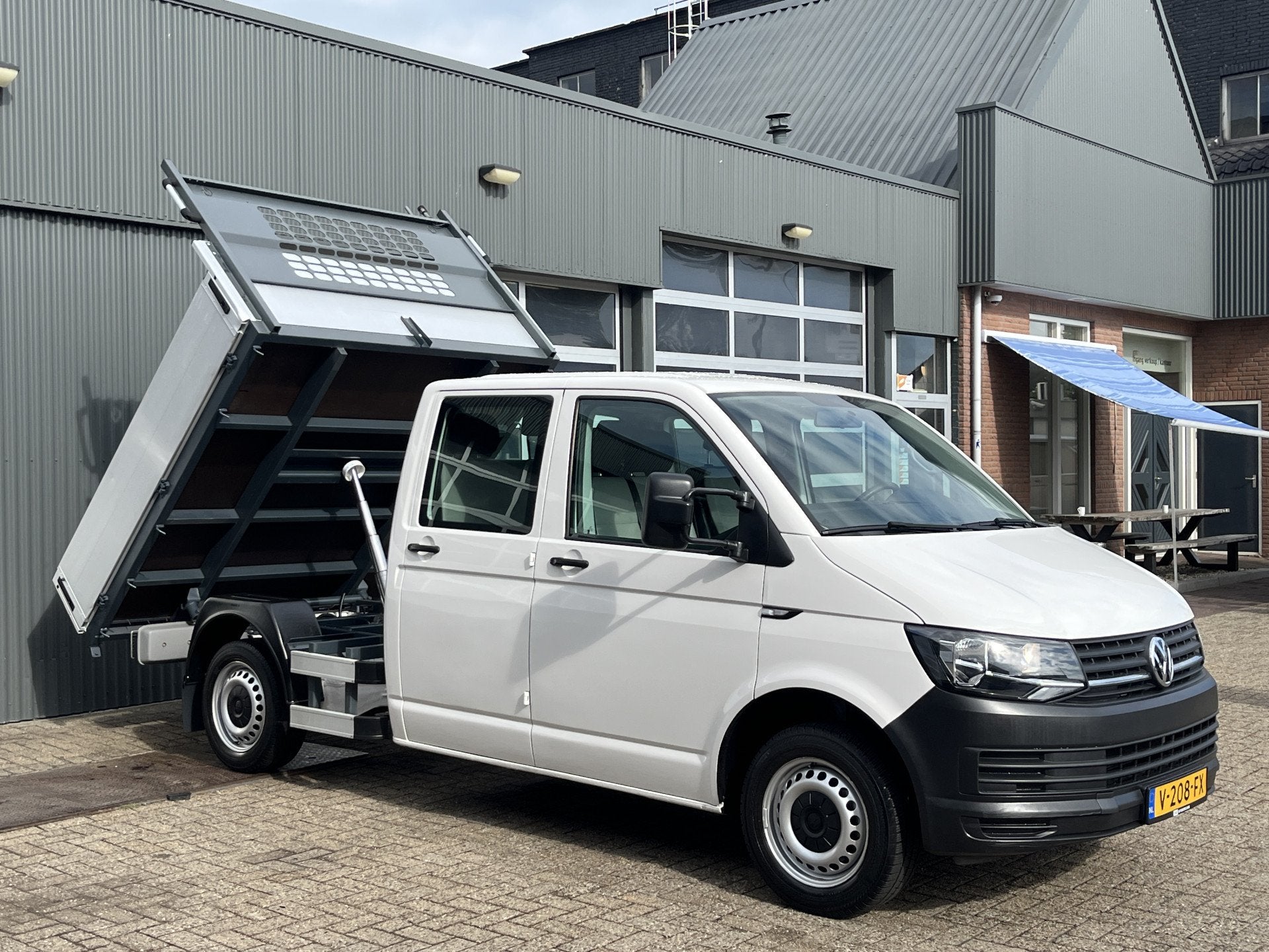 Volkswagen Transporter 2.0 TDI L2H1 DC Kipper open laadbak A, Auto's, Voorwielaandrijving, 15 km/l, Gebruikt, 4 cilinders