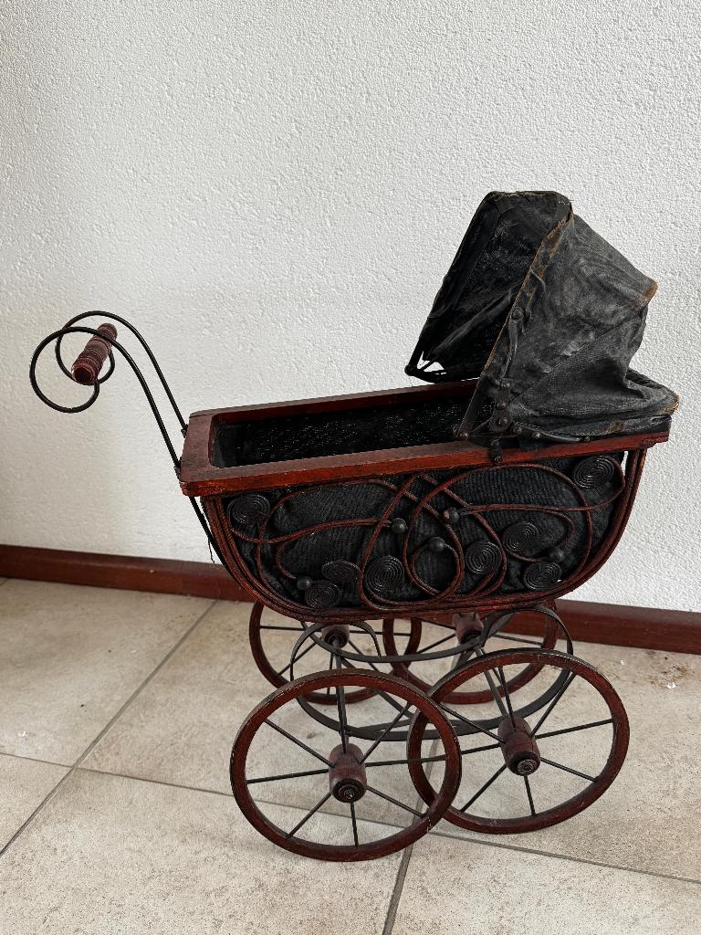 Antiek/curiosa/brocante kinderpoppenwagen, Ophalen