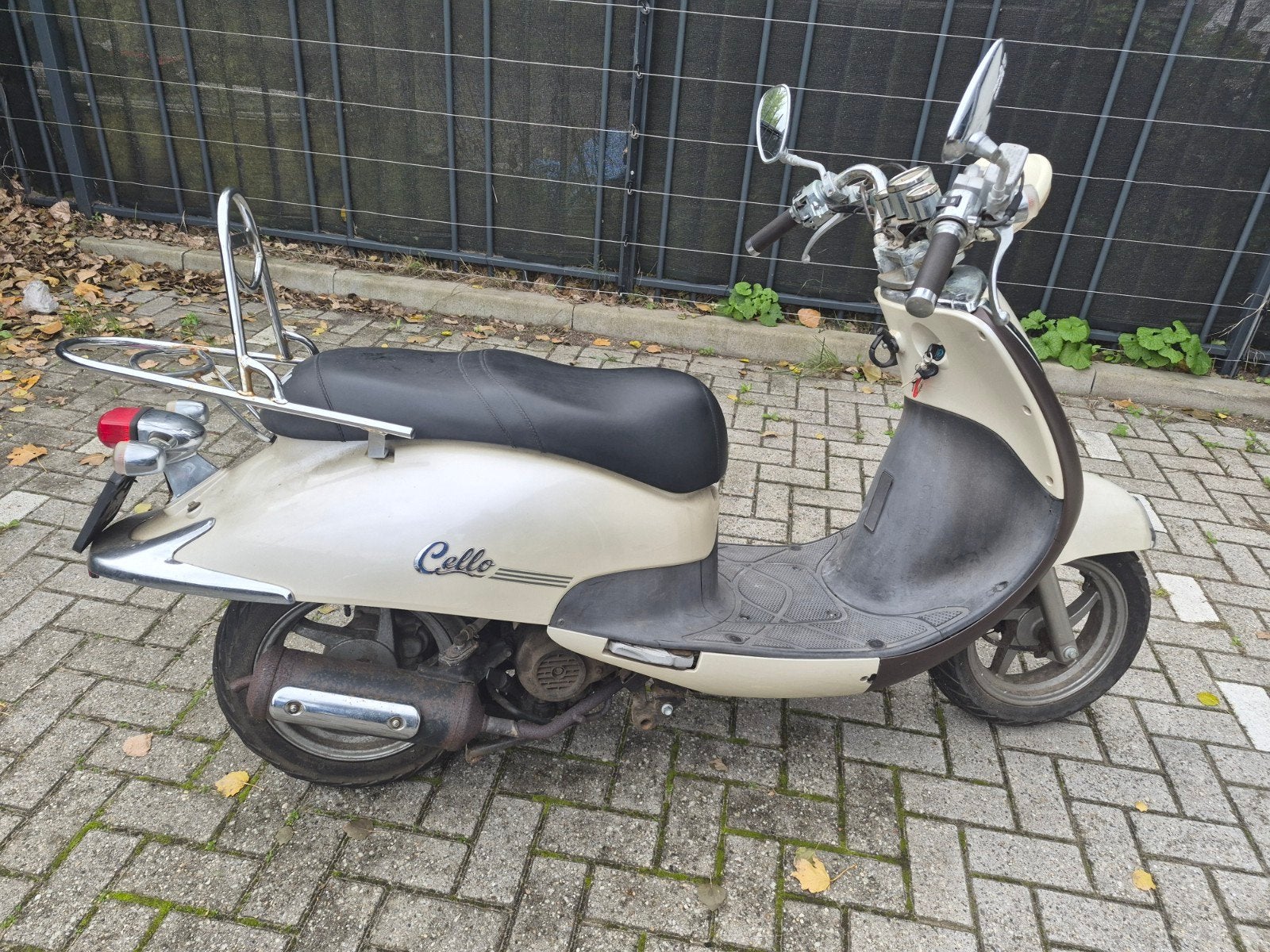 Sym Cello Scooter - Beige/Bruin - Goede Staat, Ophalen, Gebruikt, Benzine, Maximaal 25 km/u