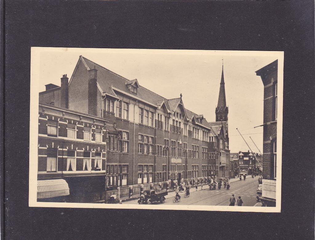 Den Haag Beeklaan Heilig Hart School en Agnes Kerk 1950(913), Verzenden, 1920 tot 1940, Ongelopen, Zuid-Holland