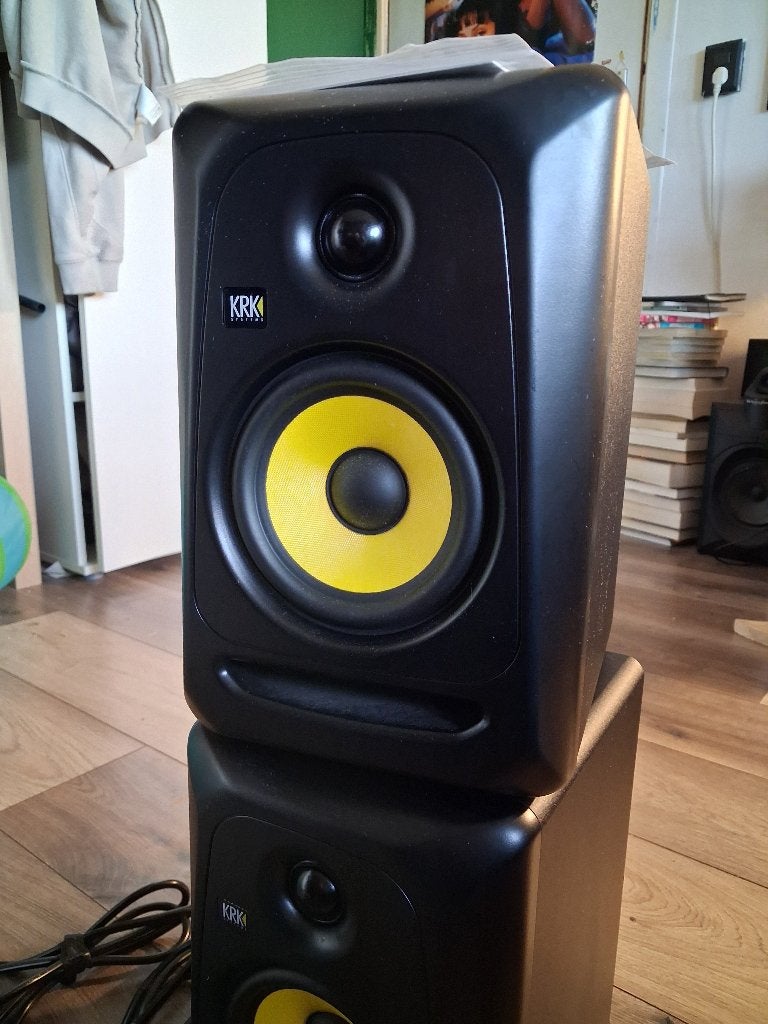 Set KrK classic 5 studio monitors, Zo goed als nieuw, 120 watt of meer, Front, Rear of Stereo speakers, Ophalen