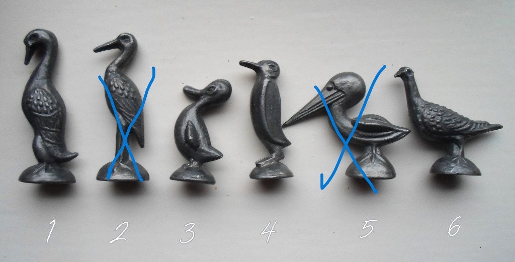 4 verschillende tinnen Pijpenstoppers. 12.50 euro per stuk., Ophalen of Verzenden