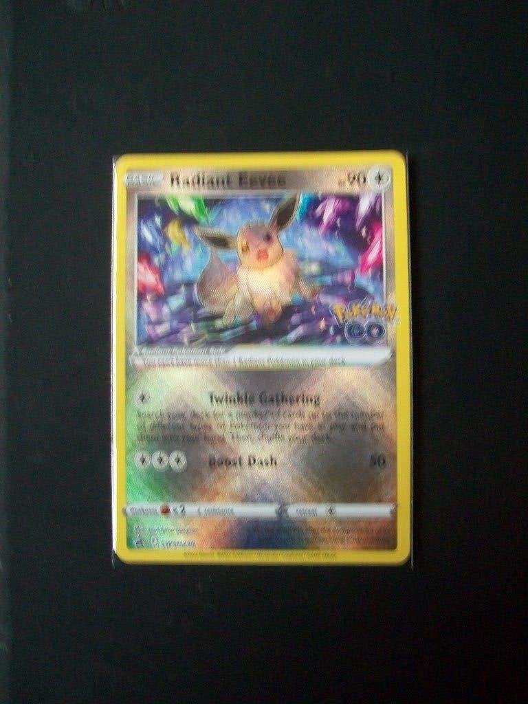 5778: Nieuwe Pokemon GO Kaart RADIANT EEVEE HP 90 SWSH230, Verzenden, Nieuw, Losse kaart, Foil