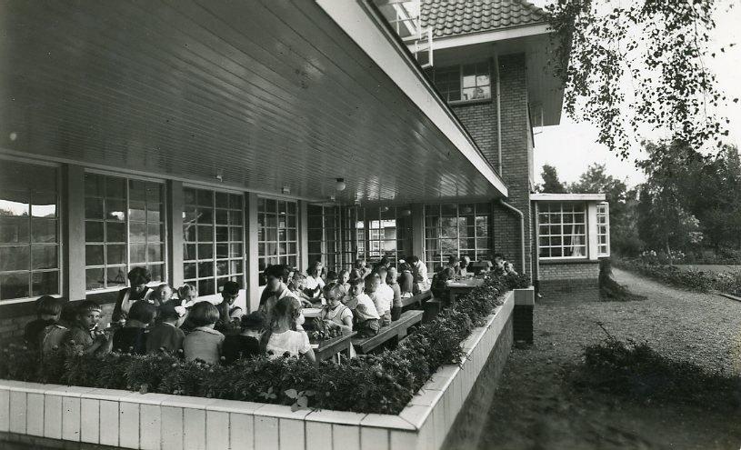 NIJMEGEN – Herstellingsoord Villandry 1972 (VK430), Verzamelen, Ansichtkaarten | Nederland, Verzenden, 1960 tot 1980, Gelopen