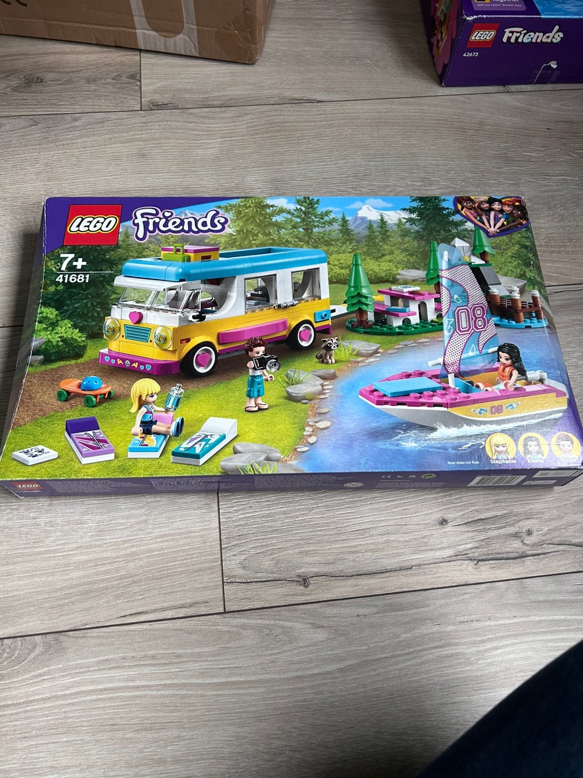 Lego friends boscamper en zeilboot., Ophalen of Verzenden, Zo goed als nieuw, Elektrisch, Overige merken