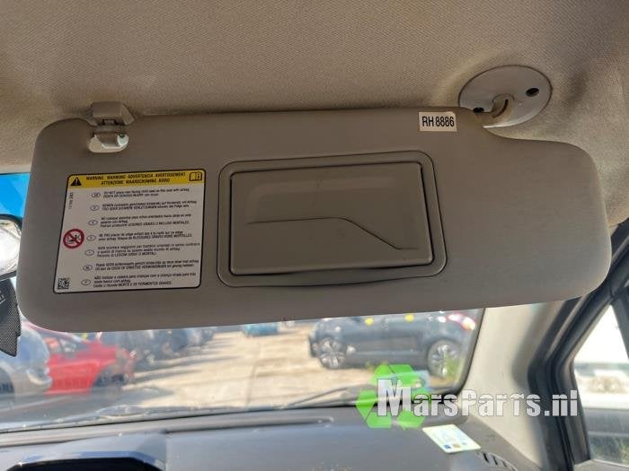 Zonneklep van een Chevrolet Spark, Gebruikt, -, Ophalen of Verzenden, -