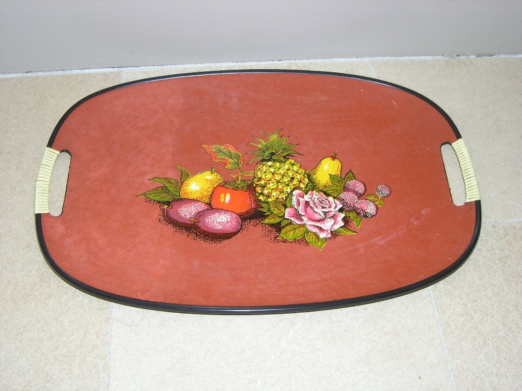 4 Vintage sixties dienbladen van gedecoreerd kunststof, Afgeronde hoeken, Kunststof, Gebruikt, Ophalen of Verzenden