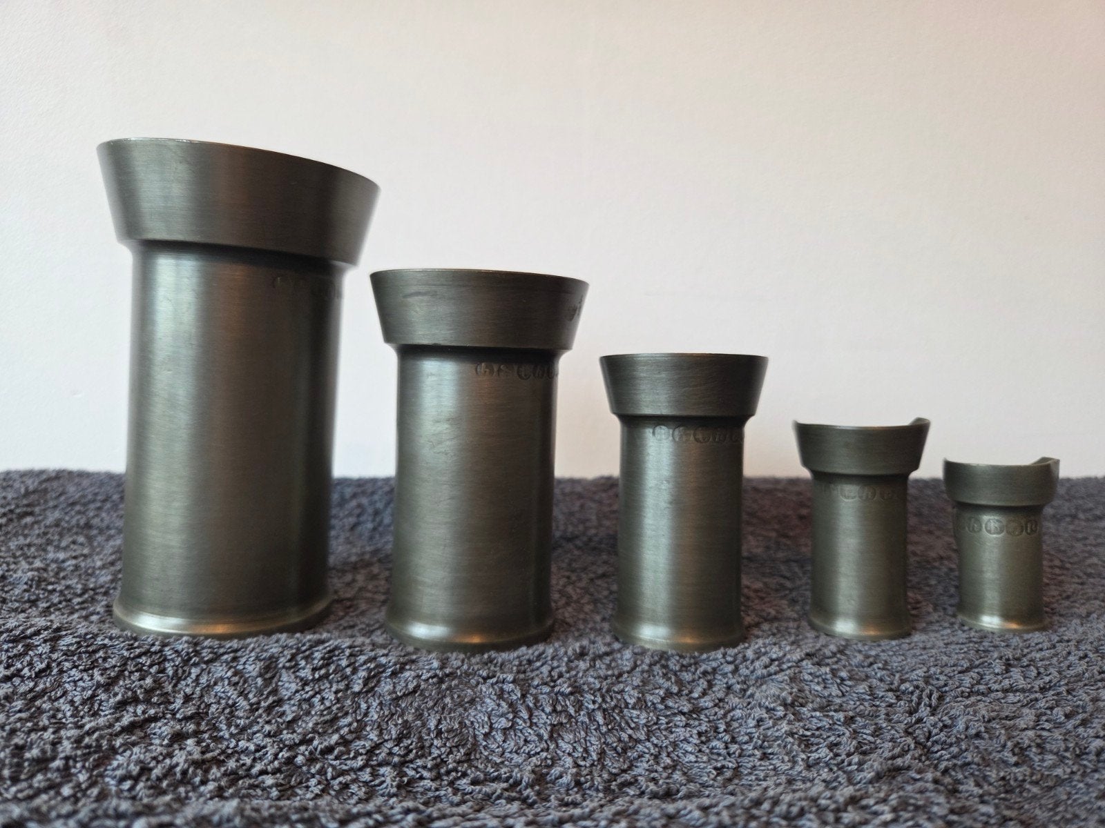 Antieke tinnen maatbeker set van 5, Antiek en Kunst, Ophalen of Verzenden