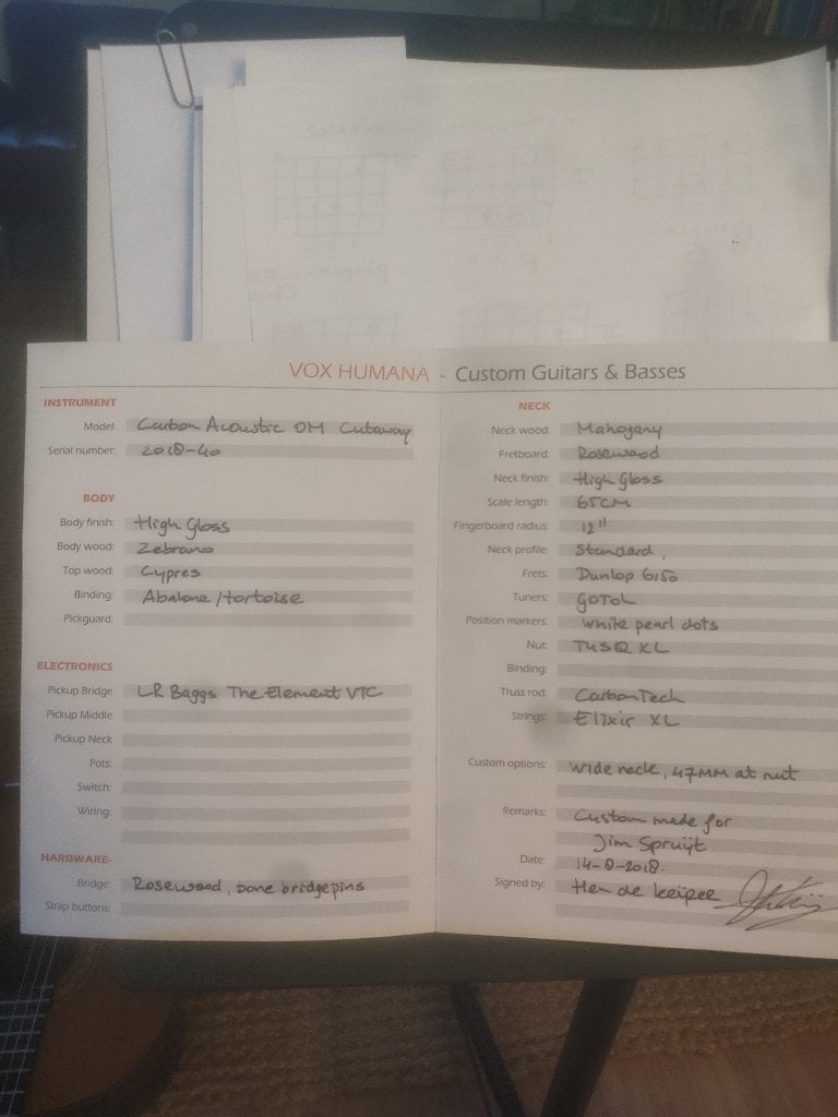 Akoestische gitaar OM Cutaway, Ophalen, Zo goed als nieuw, Western- of Steelstringgitaar, Met (piezo-)element