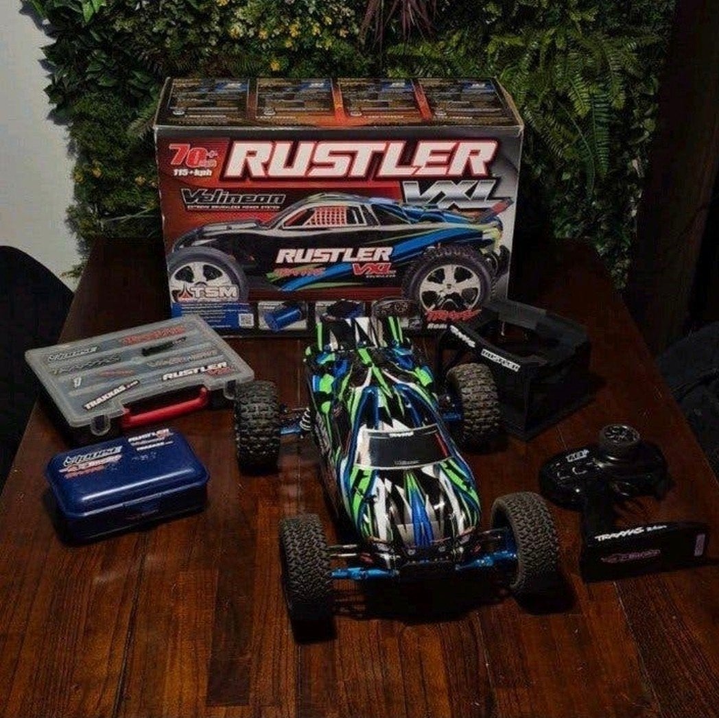 UITGEBREID PAKKET! Traxxas Rustler VXL RC auto met extra's!, Ophalen of Verzenden, Gebruikt, Schaal 1:10, Elektro
