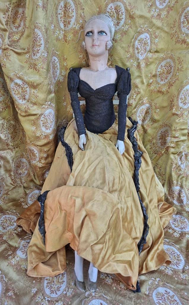 Mooie sofadoll - sofa doll, Ophalen of Verzenden