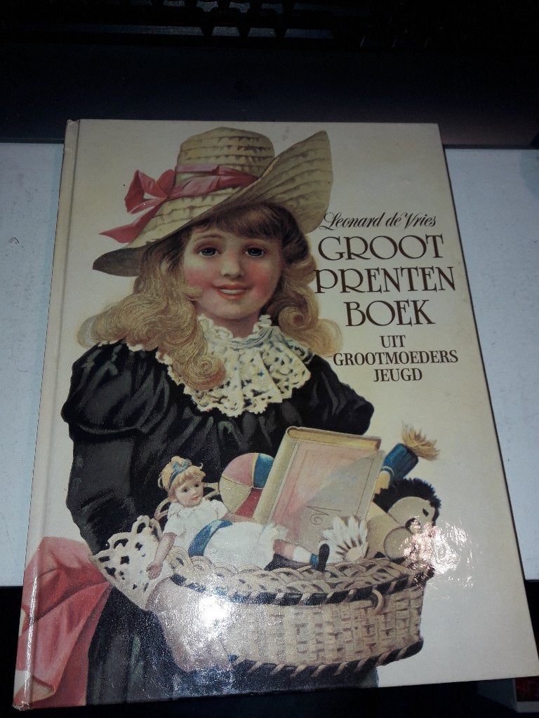 Groot prentenboek uit grootmoeders jeugd (Z171-153), Ophalen of Verzenden, Zo goed als nieuw