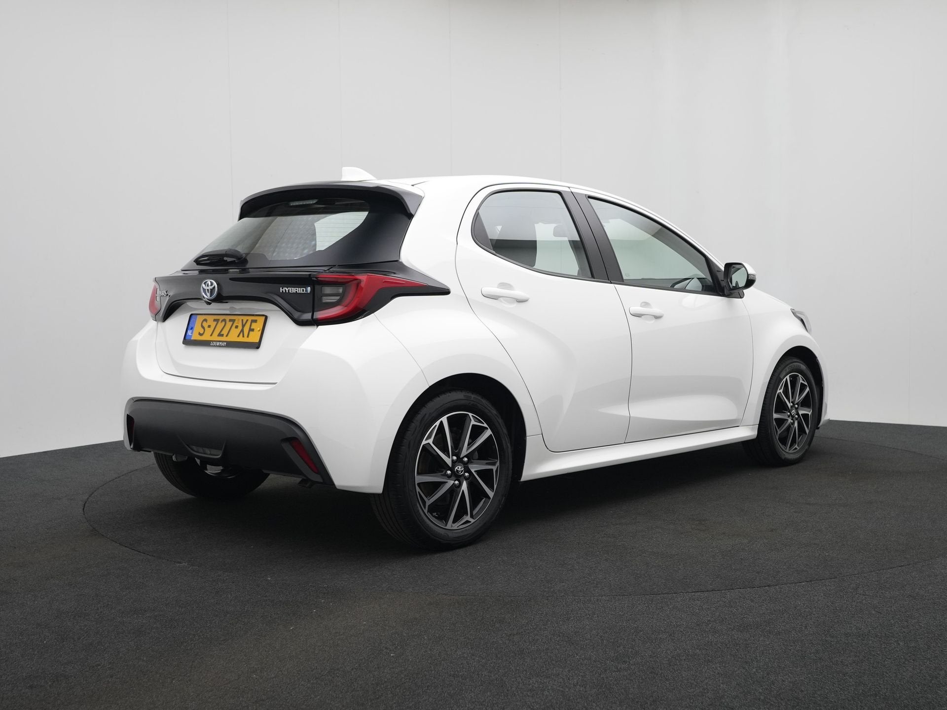 Toyota Yaris 1.5 Hybrid Dynamic | NL Auto | Dealer Onderhoud, Auto's, Toyota, 12 maanden, Gebruikt, Euro 6, Bedrijf