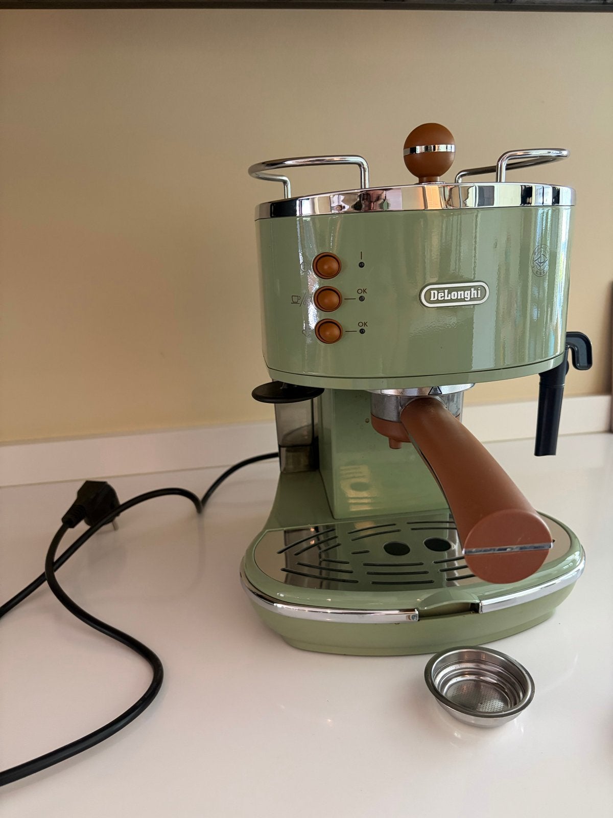 De Longhi Icona Vintage Koffiemachine - Groen, Ophalen, Afneembaar waterreservoir, Espresso apparaat, Gemalen koffie