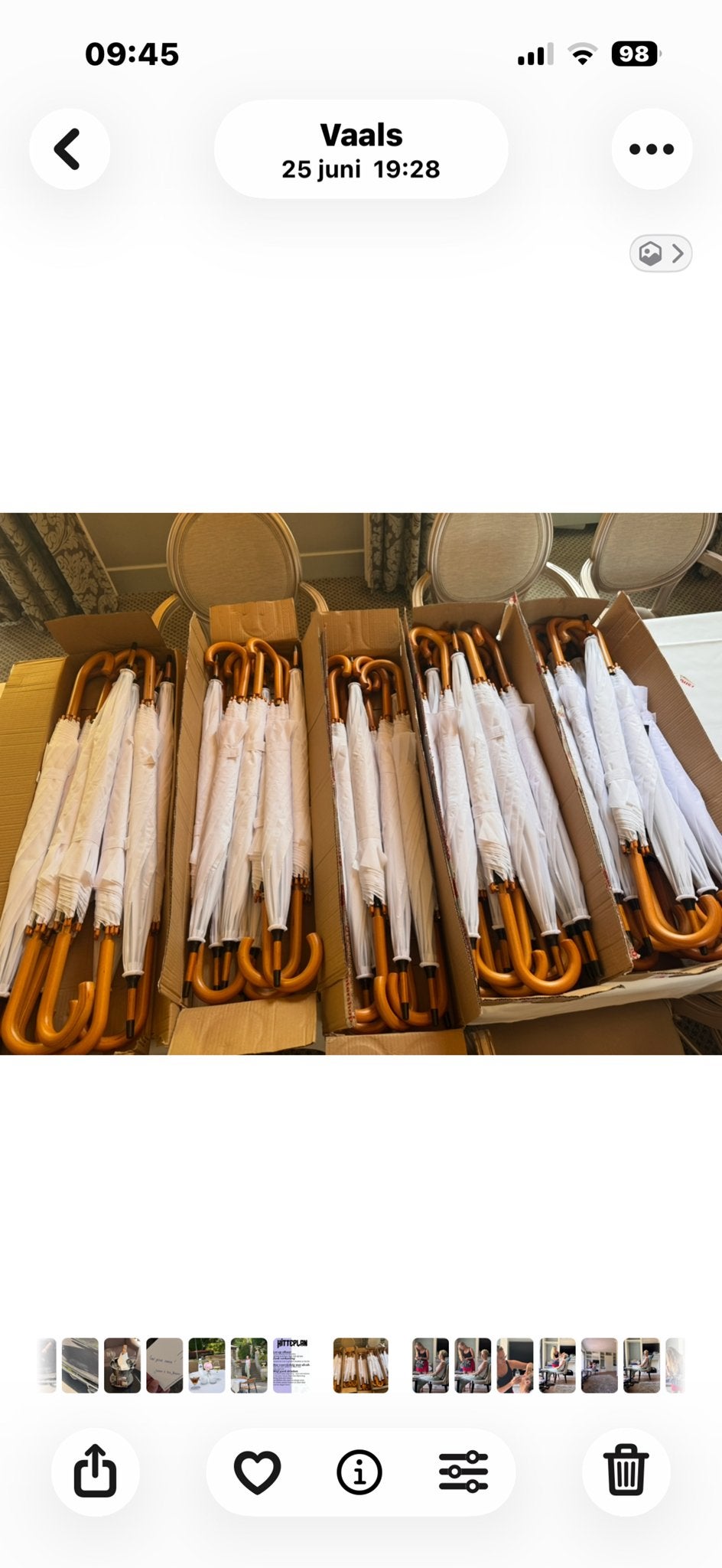 65 Witte Paraplu's voor Bruiloft - Nieuw/Z.G.A.N., Ophalen, Zo goed als nieuw, Wit