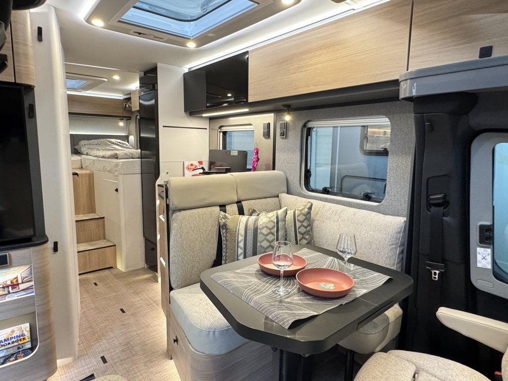 Hymer BMC-T 600 - Matara Teak - 2026, Caravans en Kamperen, Campers, 7 tot 8 meter, Bedrijf, Diesel, Tot en met 3