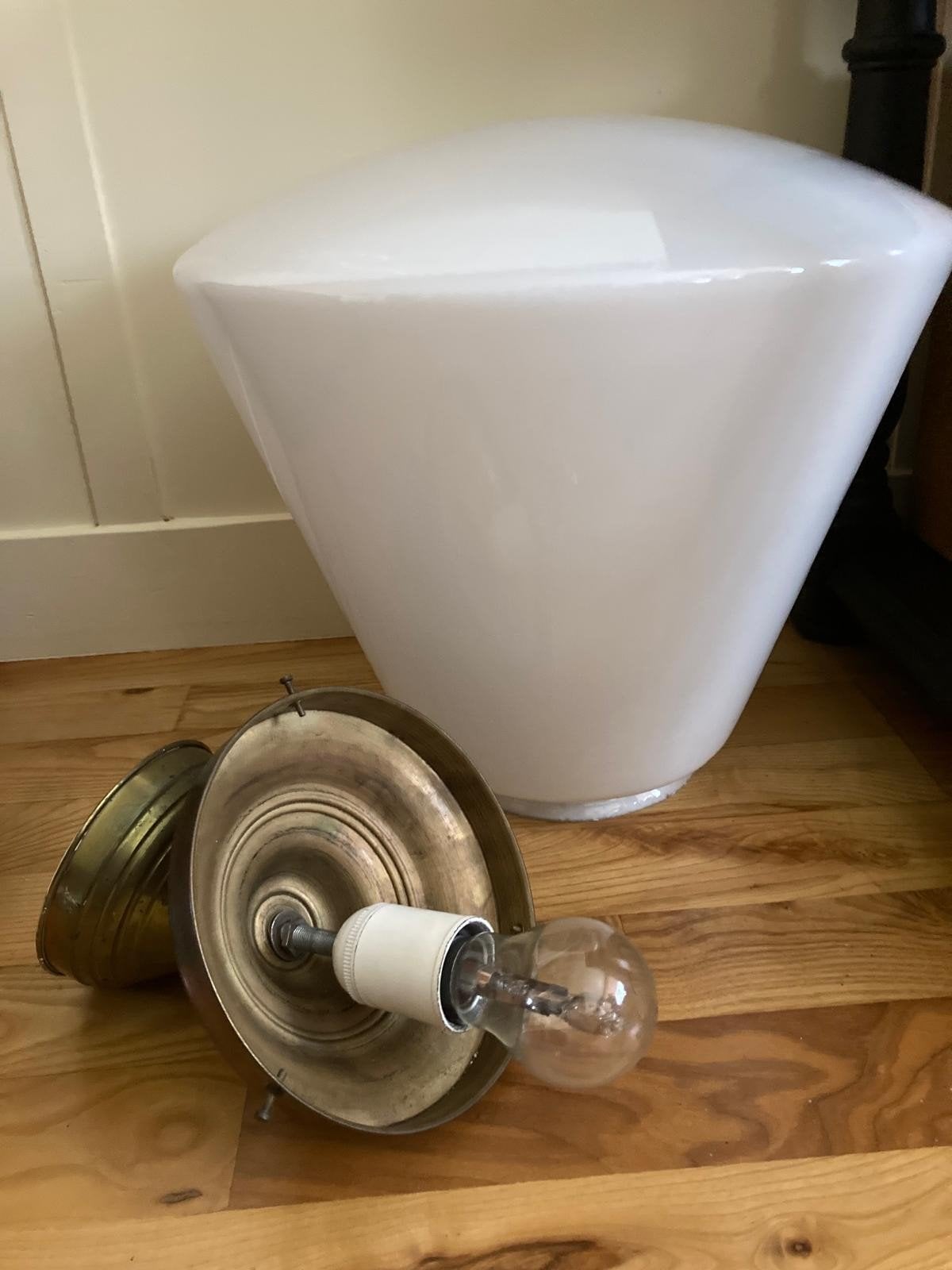 Vintage plafondlamp met melk glazen kap, Ophalen, Wit, Overige merken, Gebruikt