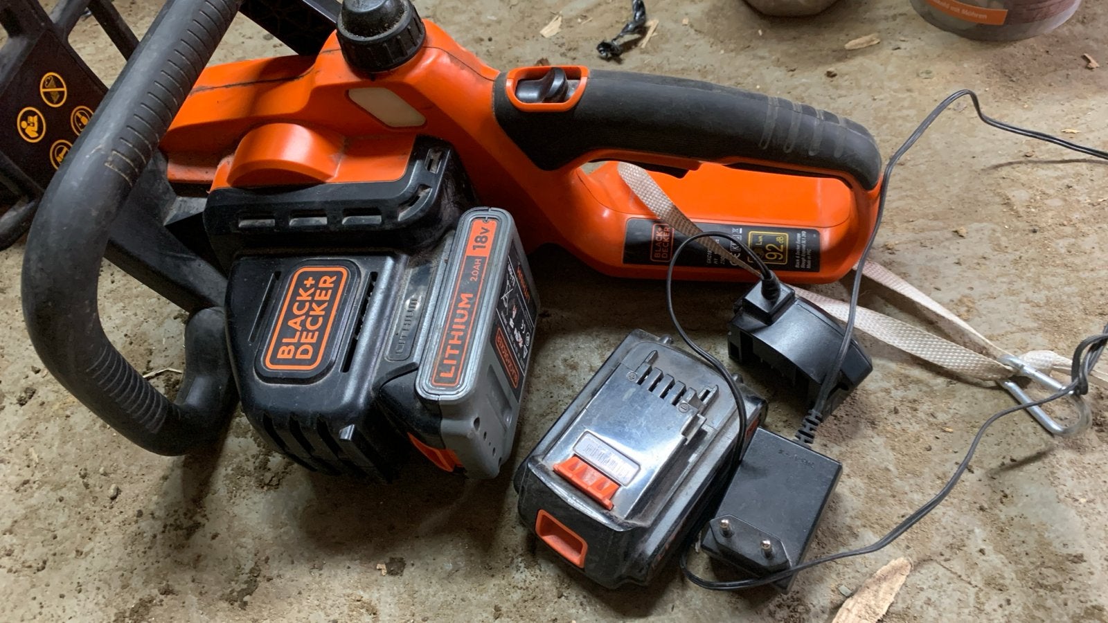 Black+Decker 18V Accu Kettingzaag met Accu en Lader, Gebruikt, Kettingzaag, Ophalen of Verzenden, 30 tot 70 mm