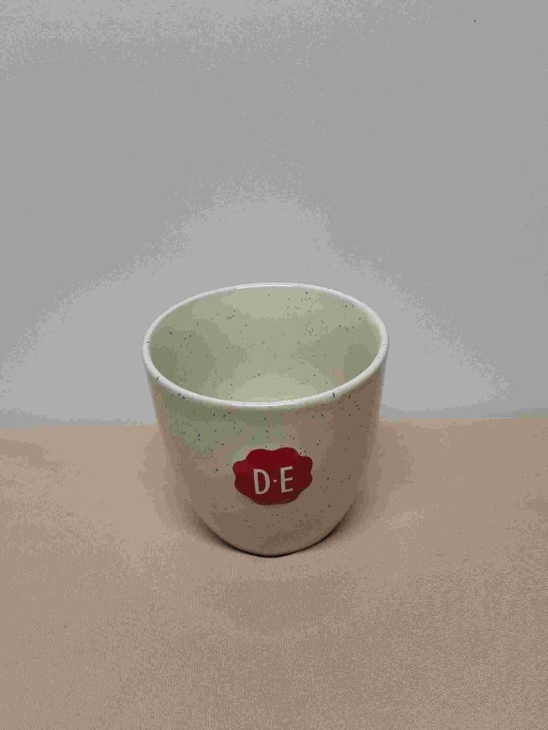 DOUWE EGBERTS mok zonder handvat met kleine zwarte stripen, Overige materialen, Ophalen of Verzenden, Zo goed als nieuw, Overige stijlen