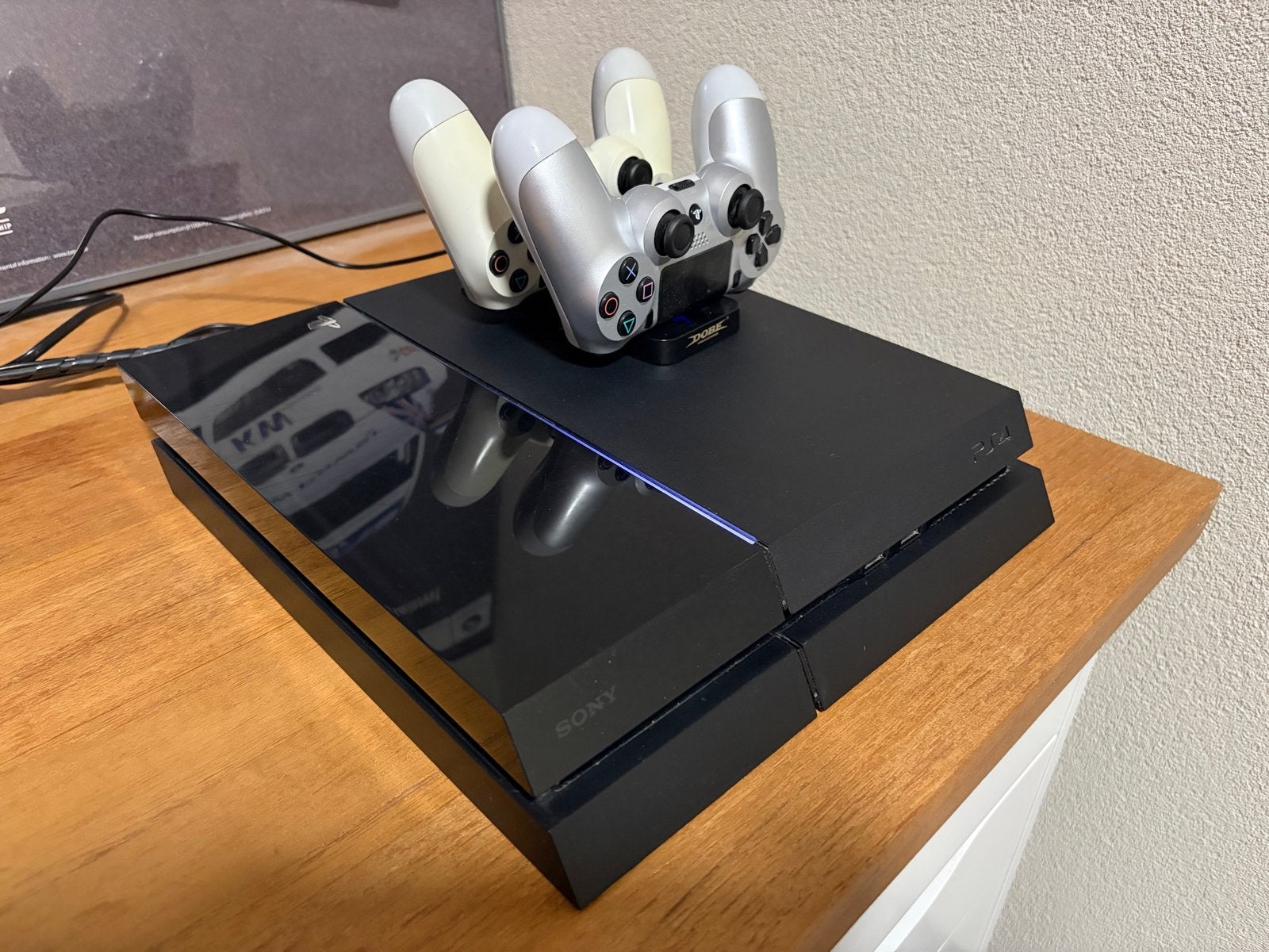 PlayStation 4 met 2 controllers en 17 games, Spelcomputers en Games, Spelcomputers | Sony PlayStation 4, Ophalen, Met 2 controllers